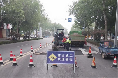 淄博市高青县综合行政执法局加强道路养护“绣”出市政舒心路